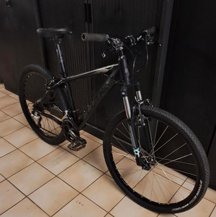 Cube Aim 26 inch MTB - Opknapper, Fietsen en Brommers, Fietsen | Mountainbikes en ATB, Gebruikt, Overige merken, Minder dan 45 cm