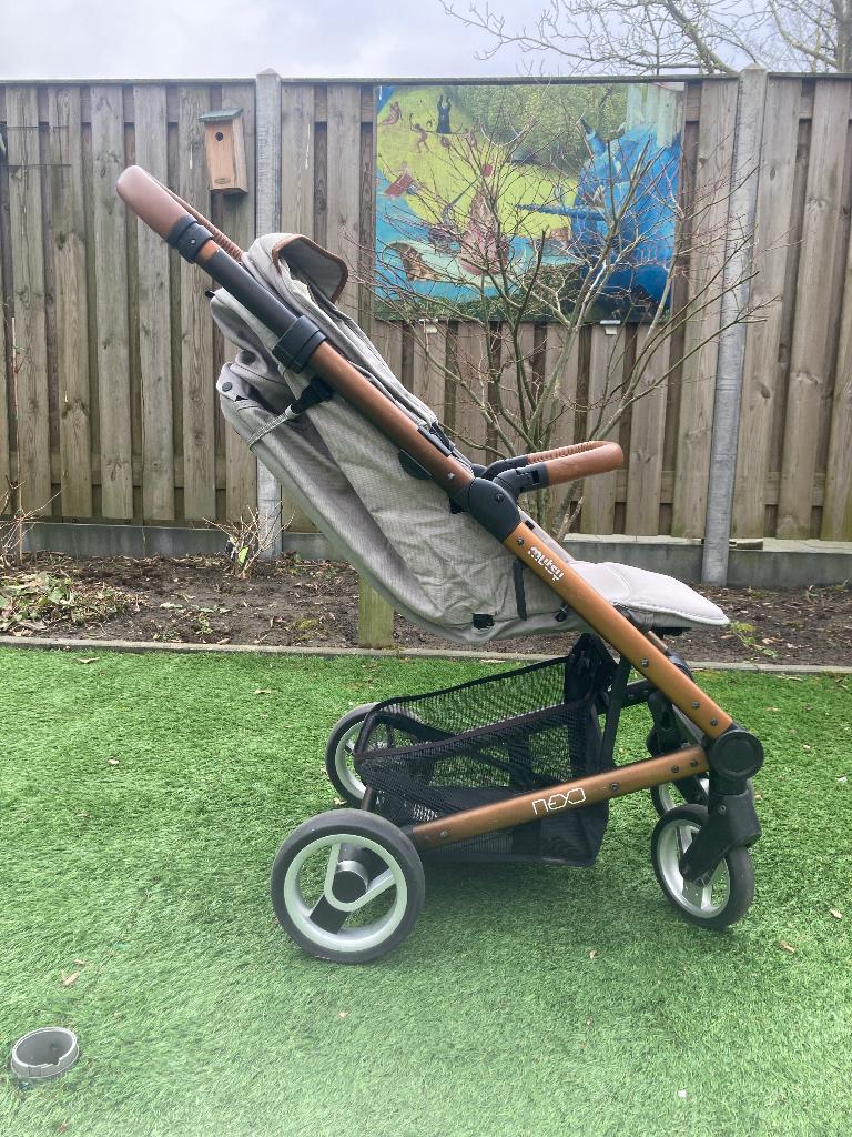 Mutsy neo kinderwagen, Gebruikt, Verstelbare duwstang, Mutsy, Ophalen