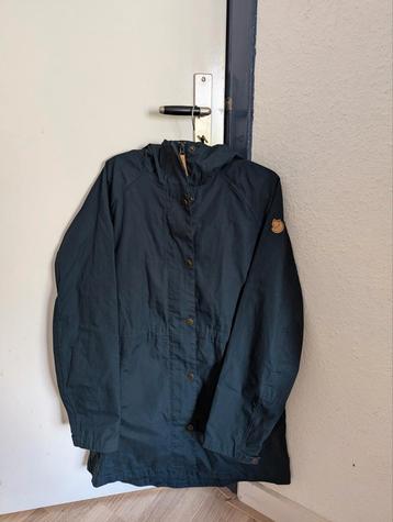 Fjällräven Kiruna light parka XS beschikbaar voor biedingen