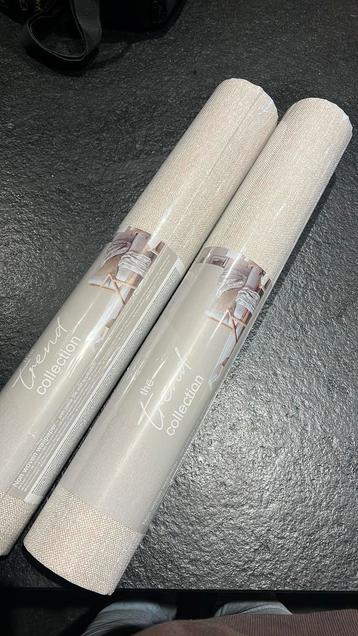 Welbekende behang action Linnenlook beschikbaar voor biedingen