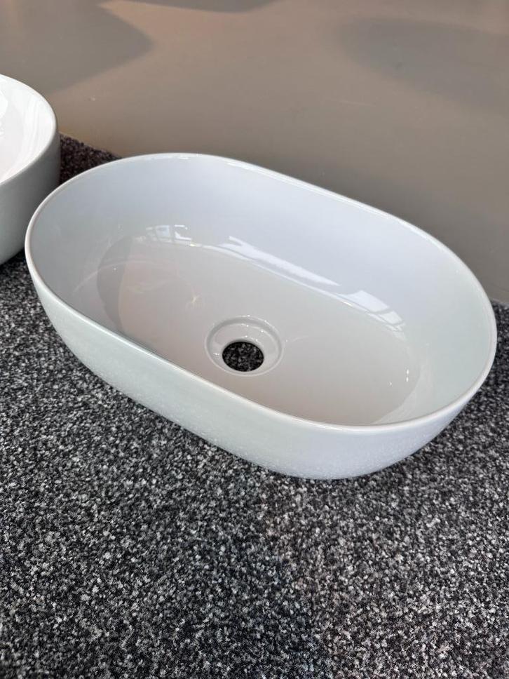 Ovalen keramiek waskom, Doe-het-zelf en Verbouw, Sanitair, Nieuw, Wastafel, Steen, Ophalen