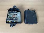 zekeringkast renault clio 3 / modus 8200674661C motorruimte, Auto-onderdelen, Gebruikt, -, Renault, -