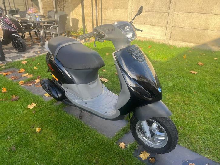 Zip 2 takt, Fietsen en Brommers, Scooters | Piaggio, Ophalen of Verzenden