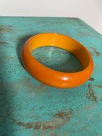 Oude bakelieten armband bakeliet warme geel-oranje kleur, Ophalen of Verzenden, Overige materialen, Armband