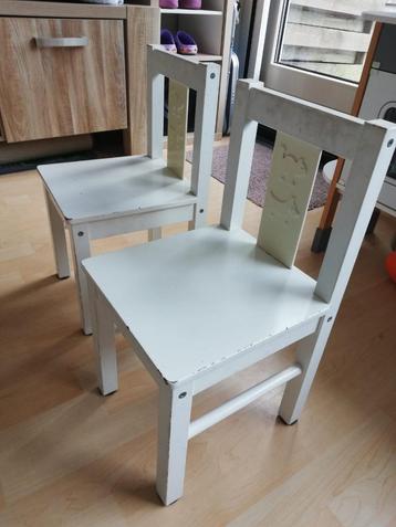 Ikea stoeltjes kind beschikbaar voor biedingen