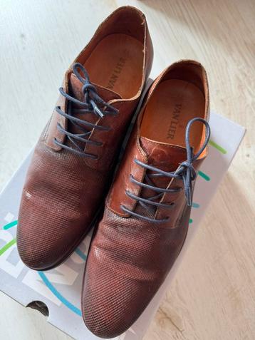 2 paar prachtige Van Lier schoenen maat 9.5 -44 beschikbaar voor biedingen