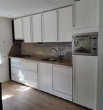 Keuken. Composiet blad. Inclusief vaatwasser en koelkast., Huis en Inrichting, Keuken | Complete keukens, Ophalen, Gebruikt, Wit