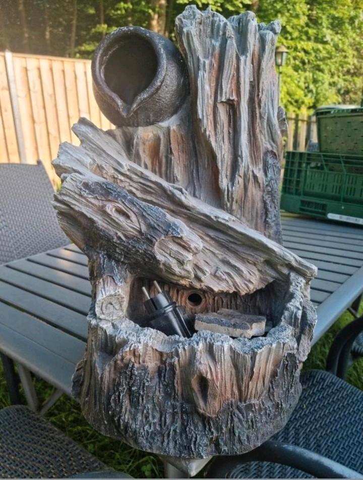 Schitterend waterornament inclusief toebehoren.
Is destijds, Tuin en Terras, Waterpartijen en Fonteinen, Zo goed als nieuw, Waterornament