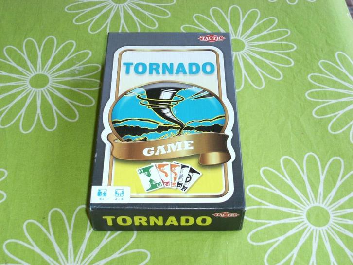 Kaartspel Tornado - een kaartspel zo snel als de wind, Hobby en Vrije tijd, Gezelschapsspellen | Kaartspellen, Zo goed als nieuw