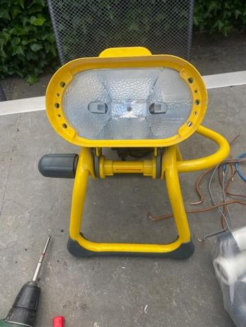 Nette looplamp ,met nieuwe staafverlichting beschikbaar voor biedingen