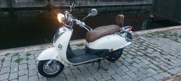 Znen ZN50QT 50cc Grande Retro snorscooter uit 2012 - 2900 km beschikbaar voor biedingen