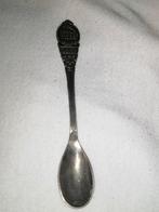 Stichting 1940-1945 theelepeltje verzilverd, Ophalen of Verzenden, Nederland, Embleem of Badge