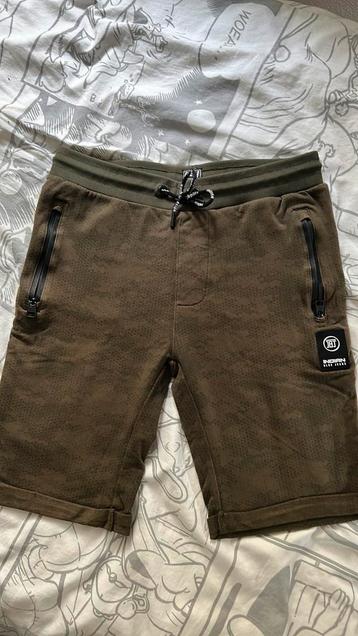 Korte broek groen/bruin maat 176 beschikbaar voor biedingen