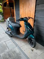 Piaggio zip 172cc) op Brom!, Fietsen en Brommers, Scooters | Piaggio, Tweetakt, Maximaal 45 km/u, Zip, Ophalen of Verzenden
