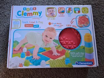 Zachte baby blokken en sensorische matten Clementoni beschikbaar voor biedingen
