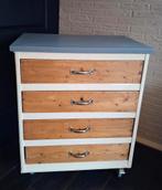 Vintge ladenkast op zwenkwielen met 4 laden, Ophalen