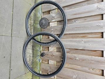 wielen Mavic Aksium Disc beschikbaar voor biedingen