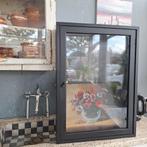 Zwarte vitrinekast voor mooie spullen, Ophalen, Vintage, 50 tot 100 cm, Glas