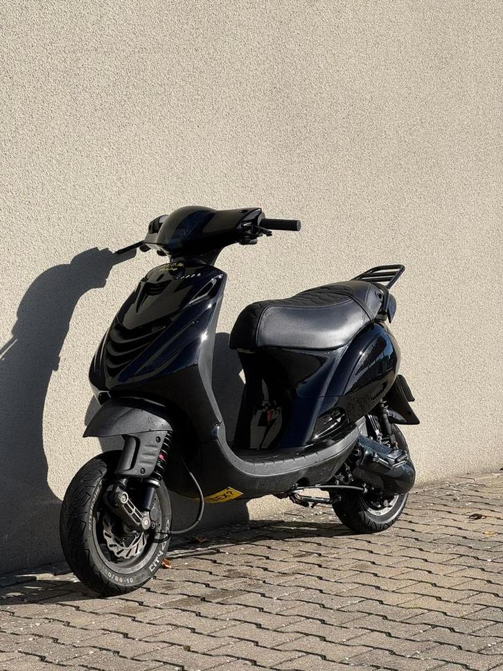 Zip 172 stage 1, Fietsen en Brommers, Scooters | Piaggio, Gebruikt, Zip, Benzine, Ophalen