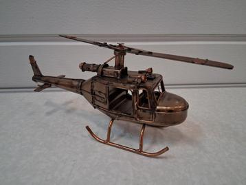 Helikopter beschikbaar voor biedingen