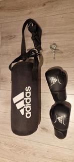 Adidas Bokszak + Handschoenen + Schommelhaak bevestiging, Ophalen, Zo goed als nieuw, Bokszak