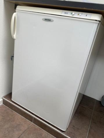 Marynen Vriezer 4 Laden H 85 B 60 D 55 cm Afhalen van 5 juni beschikbaar voor biedingen