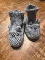 Schattige gebreide babyslofjes, Kinderen en Baby's, Babykleding | Schoentjes en Sokjes, Ophalen of Verzenden, Zo goed als nieuw