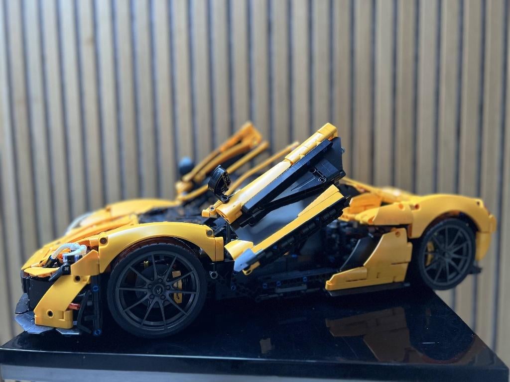 Technic McLaren P1 + bouwhandleiding, Ophalen, Zo goed als nieuw, Complete set