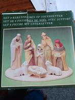 Deze set kleurrijke beeldjes / kerststalfiguren zijn gemaakt, Diversen, Kerst, Ophalen of Verzenden, Zo goed als nieuw