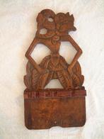 antiek houtsnijwerk Indonesisch lepelrekje, Ophalen of Verzenden