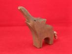 Ostheimer houten dierenfiguur - trompetterend olifantje, Ophalen of Verzenden, Gebruikt, Overige typen