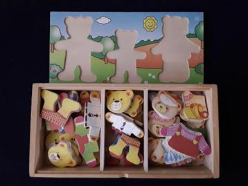 Houten beren aankleedpuzzel beschikbaar voor biedingen