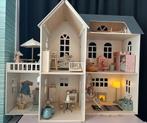Compleet Maileg huis met aanbouw, muizen en meubels, Kinderen en Baby's, Speelgoed | Poppenhuizen, Ophalen of Verzenden, Zo goed als nieuw