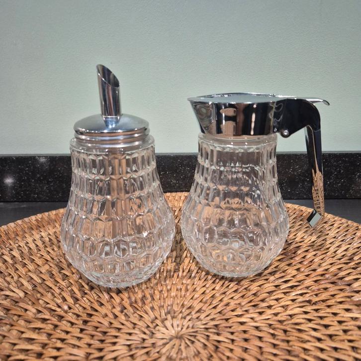 Vintage suikerstooier en melkkan, Huis en Inrichting, Keuken | Servies, Overige stijlen, Glas, Ophalen of Verzenden