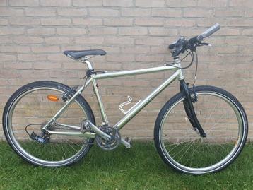 Zilveren mountainbike 26 inch mtb beschikbaar voor biedingen