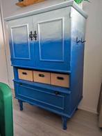 Blauwe kast met klapdeur en uitschuifbare plank, Ophalen, 50 tot 75 cm, 50 tot 100 cm, 100 tot 150 cm