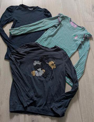 3 t-shirts lange mouw 134-140 WE & name it  beschikbaar voor biedingen