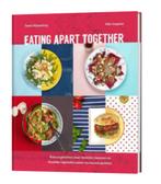 Eating apart together Tessel Peijnenburg 9789492086457, Boeken, Ophalen of Verzenden, Gelezen