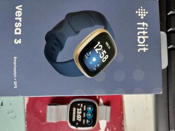 Fitbit Versa 3 Smartwatch - met veel assessoires  beschikbaar voor biedingen