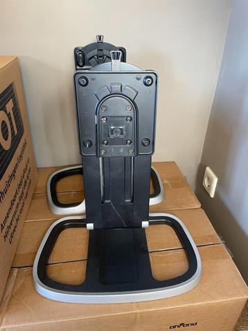 HP VESA Monitor stand met HP mini desktop bevestiging beschikbaar voor biedingen