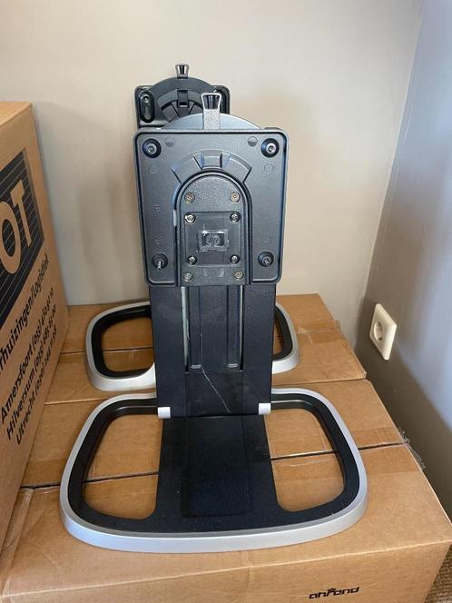 HP VESA Monitor stand met HP mini desktop bevestiging, Computers en Software, Monitoren, Zo goed als nieuw, Ophalen