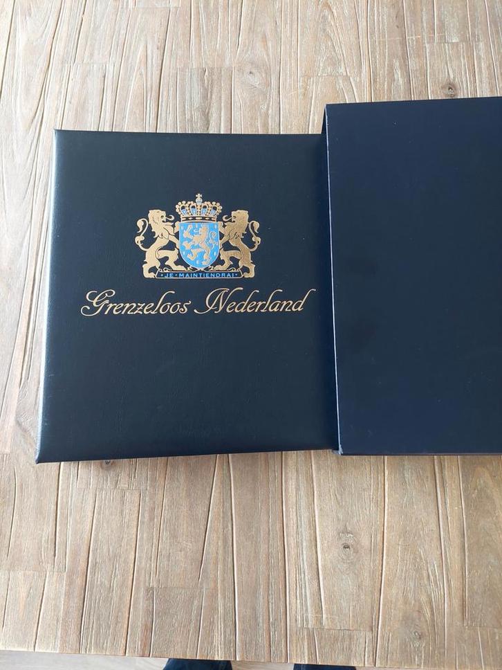 Grenzeloos DAVO album met alle bladen van 2008 t/m 2015, Postzegels en Munten, Postzegels | Volle albums en Verzamelingen, Buitenland