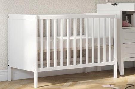 Babybedje SUNDVIK ledikant Wit eventueel met matras, Kinderen en Baby's, Babywiegjes en Ledikanten, Gebruikt, Ledikant, Ophalen