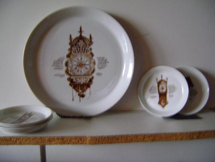 Gebakschaal Klokkenservies Nutroma(Zie omschrijving), Verzamelen, Overige Verzamelen, Zo goed als nieuw, Ophalen of Verzenden