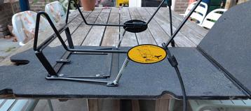 Larry vs Harry Bakfiets Honey Comb Board + Maxi Cosi Drager beschikbaar voor biedingen