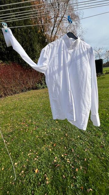 Mooi wit smokingblouse maat 43 beschikbaar voor biedingen