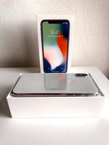 Apple iPhone X - used beschikbaar voor biedingen