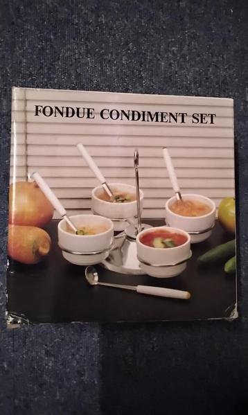 Fondue condiment set sausjes carrousel serveerset vintage  beschikbaar voor biedingen