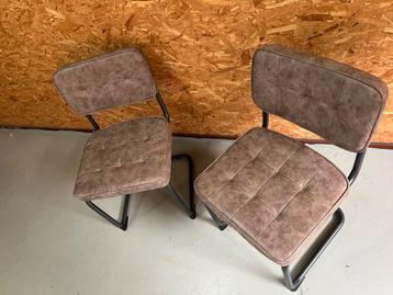 PTMD stoelen beschikbaar voor biedingen