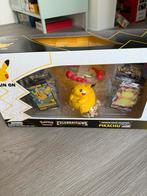 Pikachu 25th figure box te koop, Ophalen of Verzenden, Zo goed als nieuw, Losse kaart